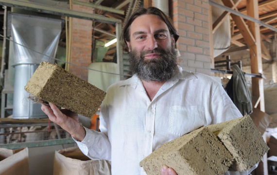 Die Firma Hanffaser Uckermark produziert Dämmstoffe aus Hanf - Foto: http://wwwhanffaser.de/
