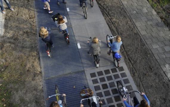 Solar-Fahrradweg in den Niederlanden - Foto: www.solaroad.nl